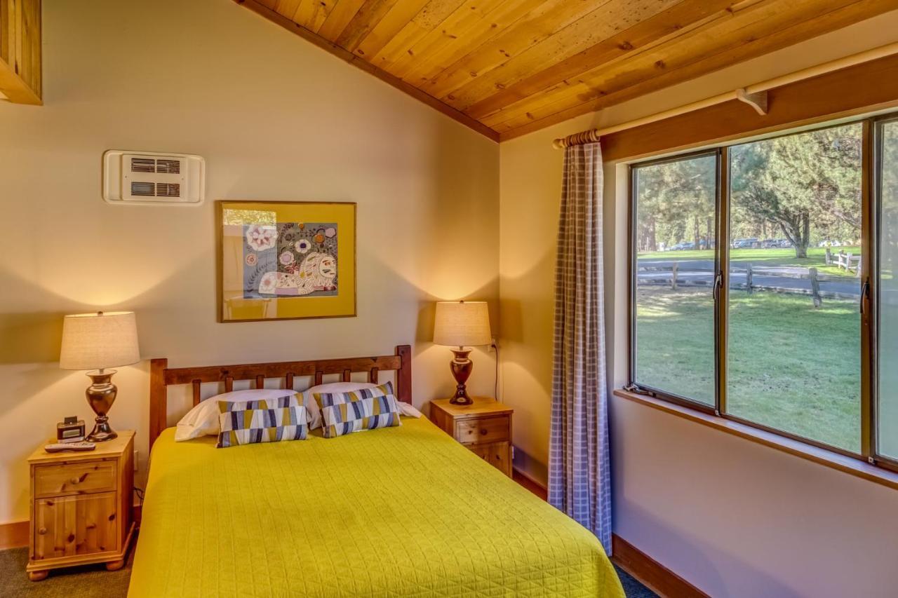 Black Butte Ranch Hotel Sisters Exterior photo